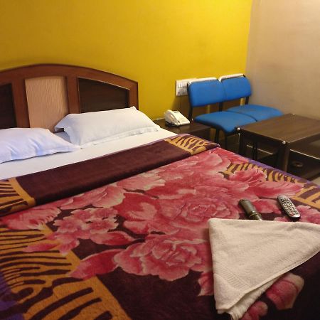 Hotel Skyland Bangalore Esterno foto